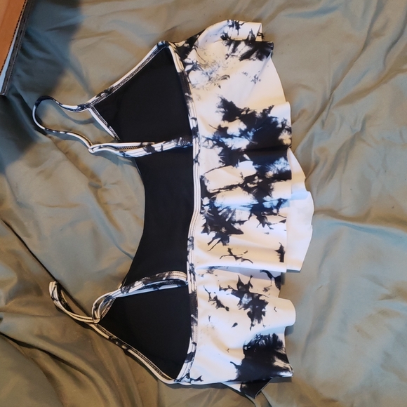 4 for $15 Marble bikini top - Picture 3 of 4
